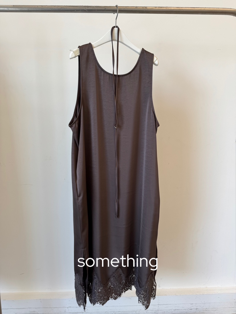 SOMETHING-L/FANCY韓國直郵女裝新款休閑連衣裙含腰繩緞面SOMETHING-L/FANCY連衣裙圖色2