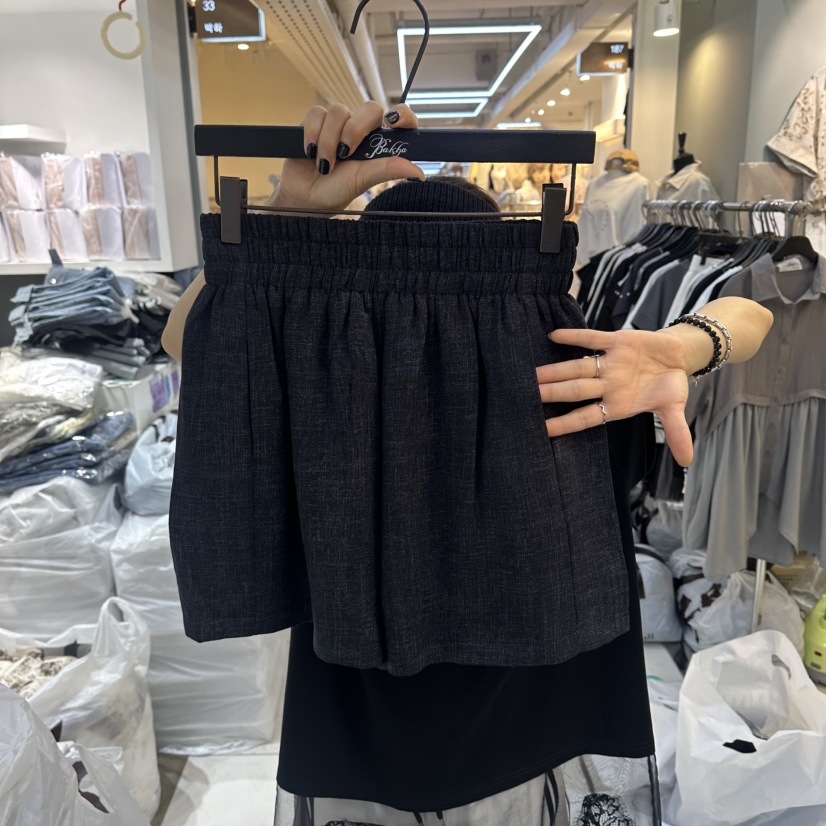 空韓國東大門代購女士新品時尚推薦熱賣26夏季人氣26春夏短褲BAKHA短褲圖色2