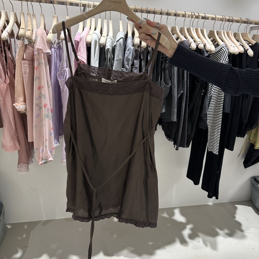 CONNAUGHT/DAILYJUD韓國直郵女裝新品推薦連衣裙吊帶裙蕾絲CONNAUGHT/DAILYJUD連衣裙圖色2