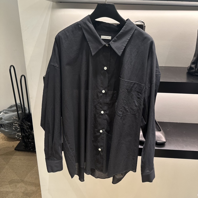 FEBRUARY 11韓國東大門直郵女裝新品推薦襯衫蕾絲衫開衩FEBRUARY 11襯衫/蕾絲衫圖色2