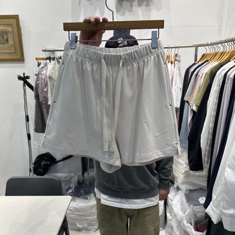 MODS-Q韓國代購女裝新款職業推薦26夏季時尚熱賣短褲開衩MODS-Q短褲圖色3