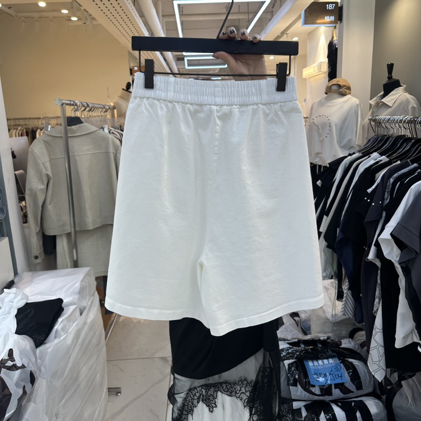 空韓國東大門直郵女裝新款推薦時尚人氣26夏季熱賣26春夏短褲BAKHA短褲