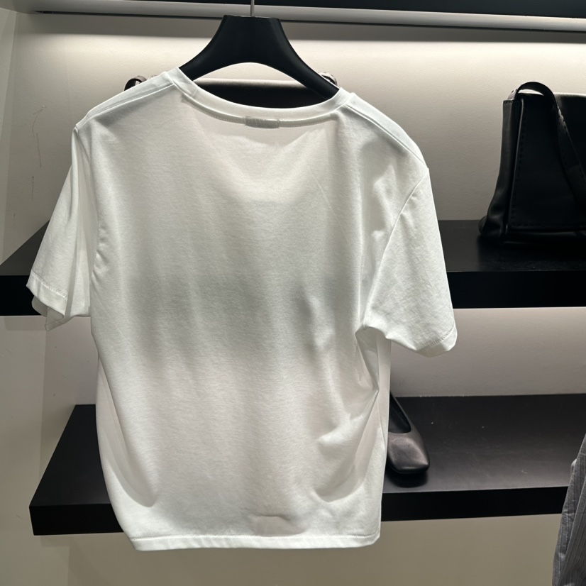 FEBRUARY 11東大門實拍韓國女士新品推薦職業時尚T恤U領FEBRUARY 11T恤