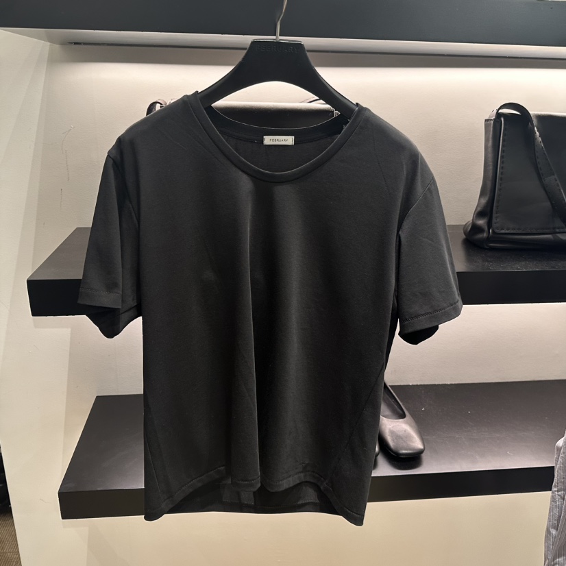 FEBRUARY 11東大門實拍韓國女士新品推薦職業時尚T恤U領FEBRUARY 11T恤圖色4黑色