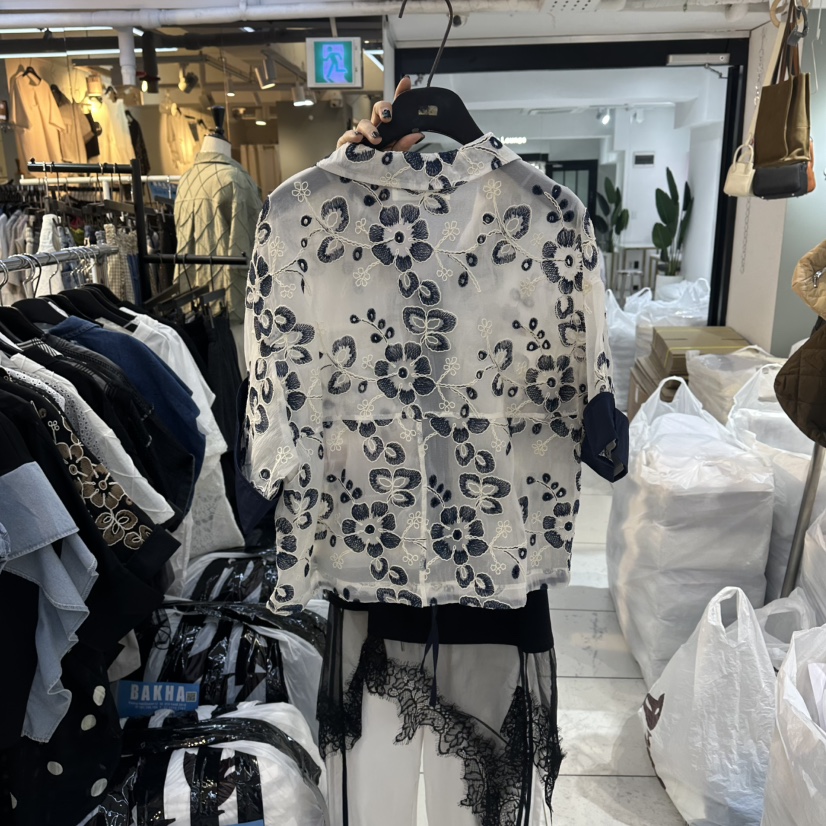 空韓國直郵女裝新品休閑熱賣人氣職業26春夏襯衫蕾絲衫刺繡BAKHA襯衫/蕾絲衫