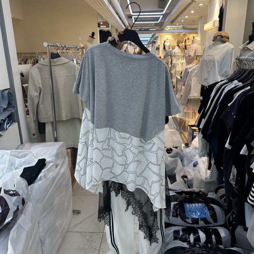 空韓國直郵實拍女士新品休閑26夏季26春夏時尚人氣職業T恤BAKHAT恤