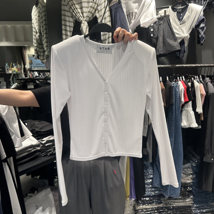 STAR-L東大門實拍韓國女士新款時尚人氣26春夏休閑長袖T恤STAR-L長袖T恤圖色1