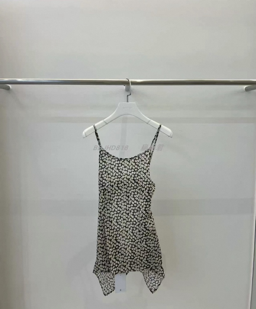 BETTER韓國東大門代購女士新款休閑26夏季26春夏吊帶背心花朵BETTER吊帶/背心圖色2