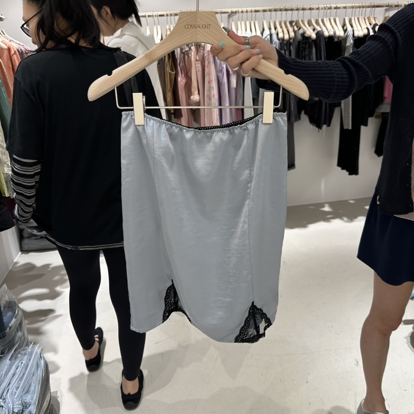 CONNAUGHT/DAILYJUD東大門實拍韓國女士新品休閑人氣短裙CONNAUGHT/DAILYJUD短裙圖色1