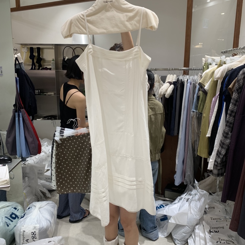 TEMPTING東大門直郵女士新品人氣26春夏時尚熱賣真品連衣裙TEMPTING連衣裙圖色1