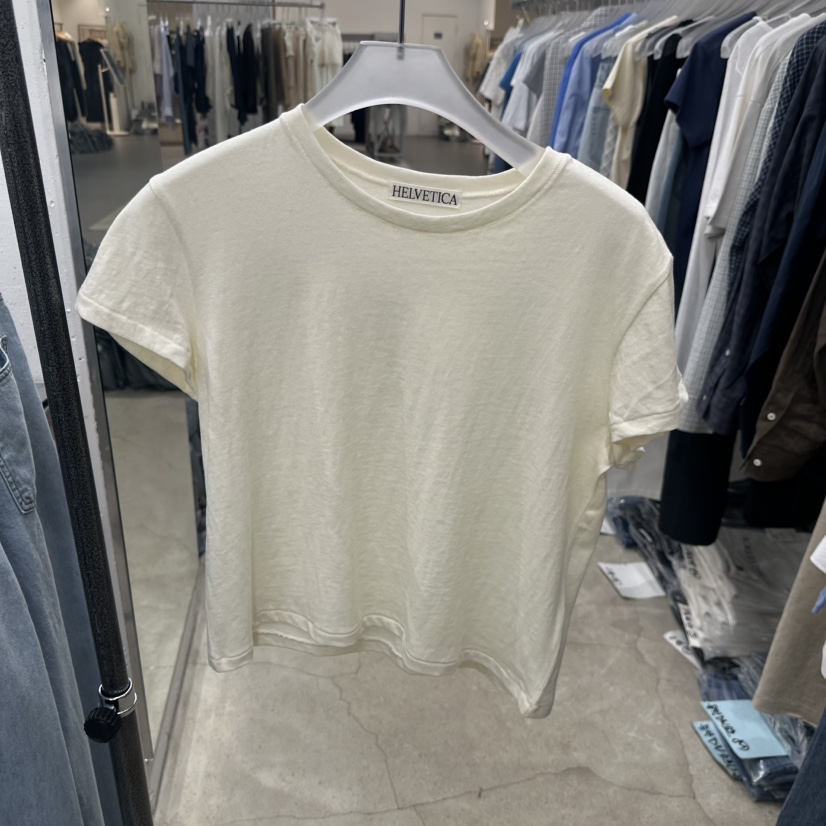 HELVETICA東大門直郵女裝新款推薦人氣26春夏真品熱賣T恤HELVETICAT恤圖色1奶油色