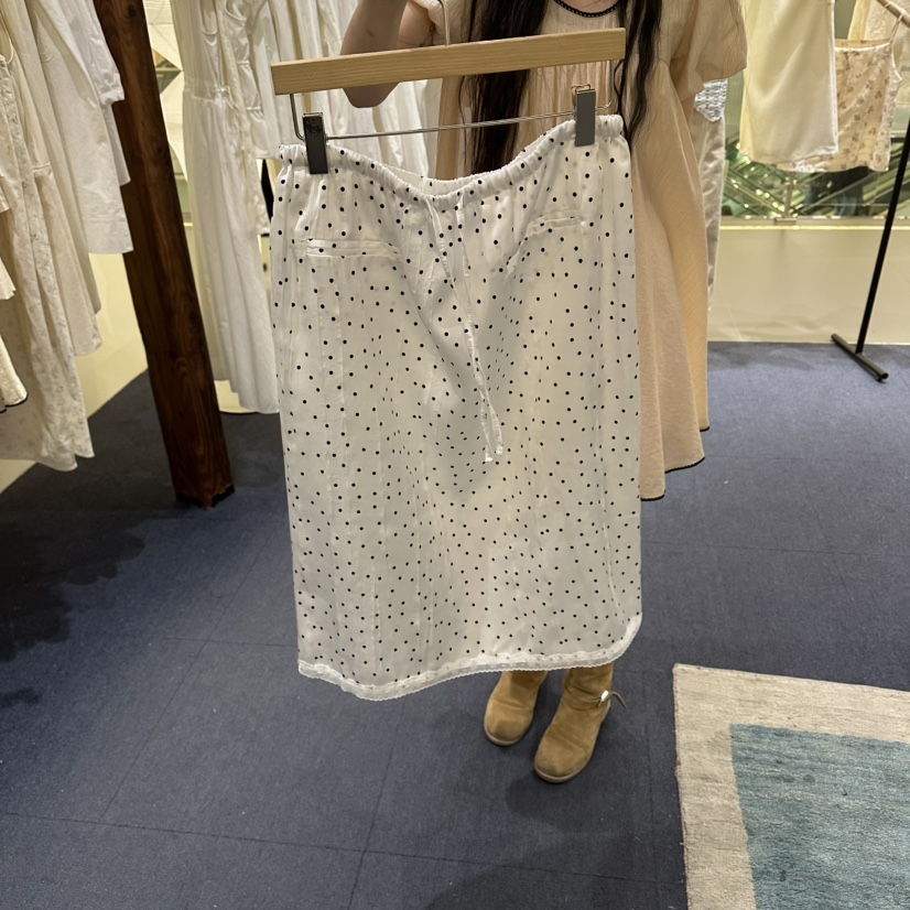 FURE東大門代購女裝新款休閑人氣時尚半身裙中短裙蕾絲圓點FURE半身裙/中短裙圖色1