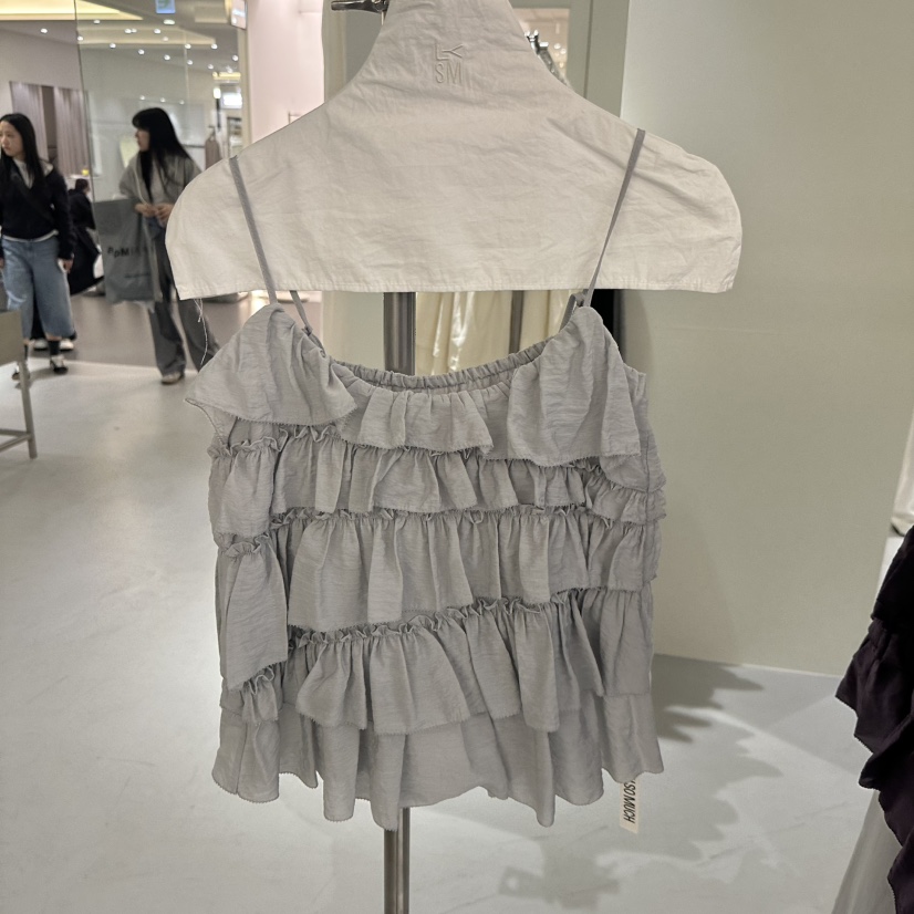 LOVE YOU SO MUCH/MORE THAN YESTERDAY韓國代購女士新品時尚吊帶背心LYSM/MORE THAN YESTERDAY吊帶/背心圖色1