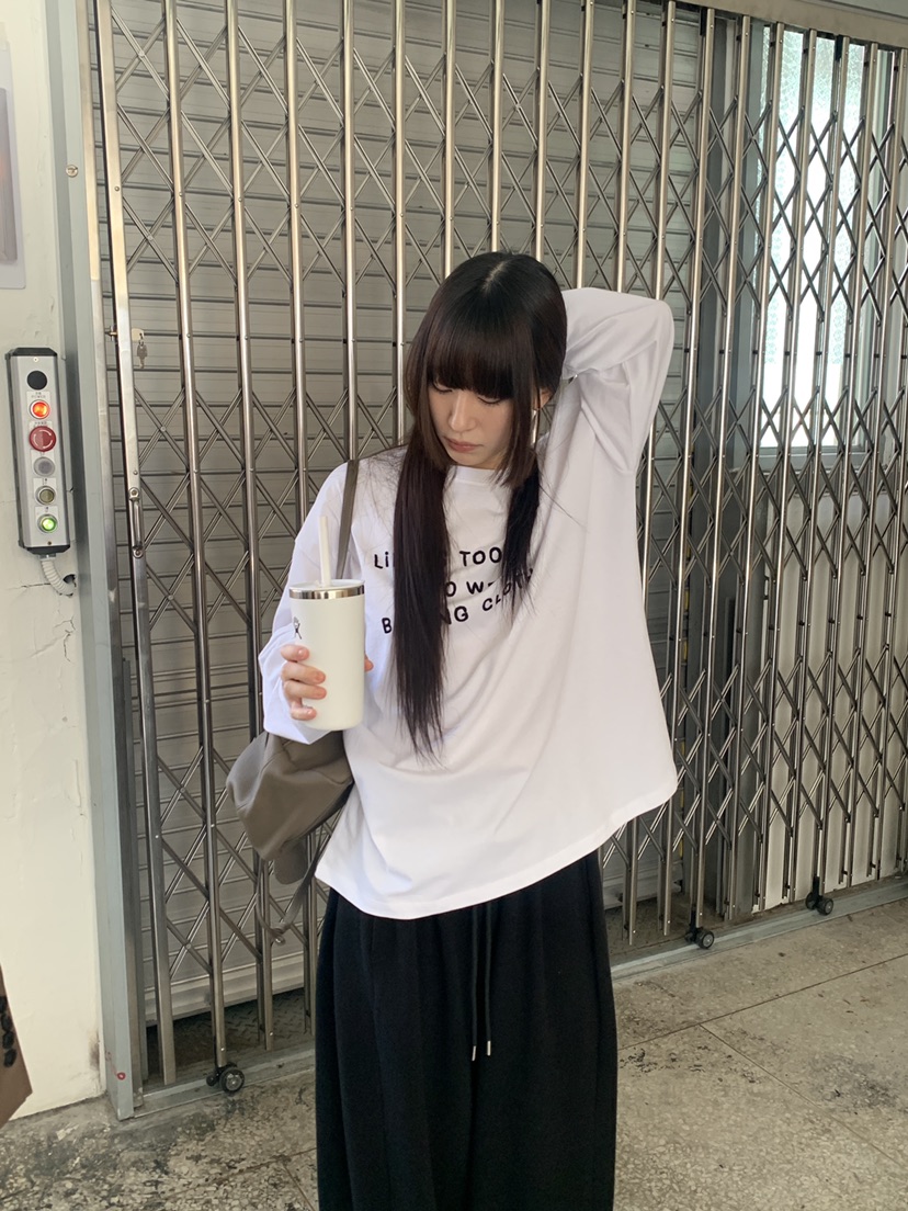 LOGARDEN韓國直郵女士新款推薦休閑人氣26春夏長袖T恤刺繡LO GARDEN長袖T恤