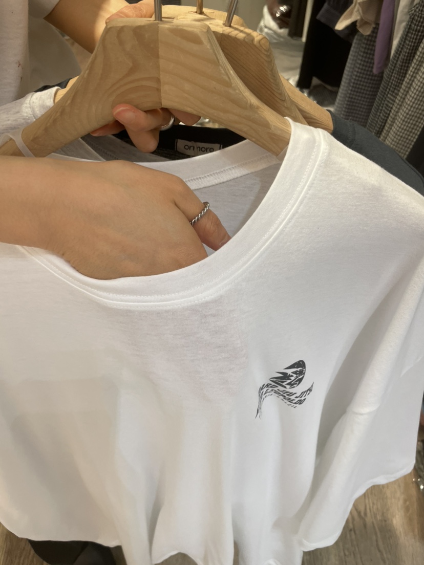 ORMORE東大門直郵女士新品推薦人氣職業熱賣時尚26春夏T恤ORMORET恤