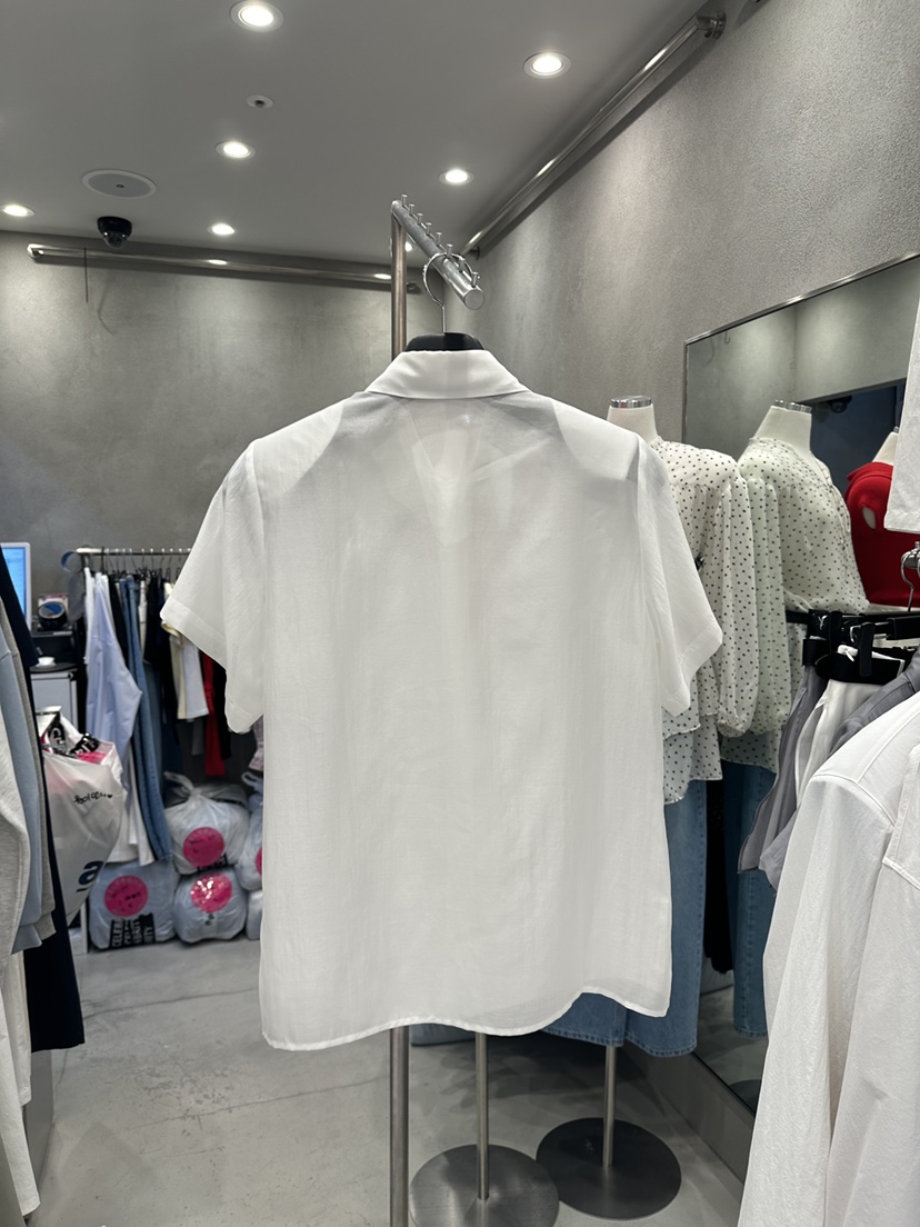 CELEBRITY-A韓國代購女裝新款真品熱賣時尚人氣襯衫蕾絲衫CELEBRITY-A襯衫/蕾絲衫