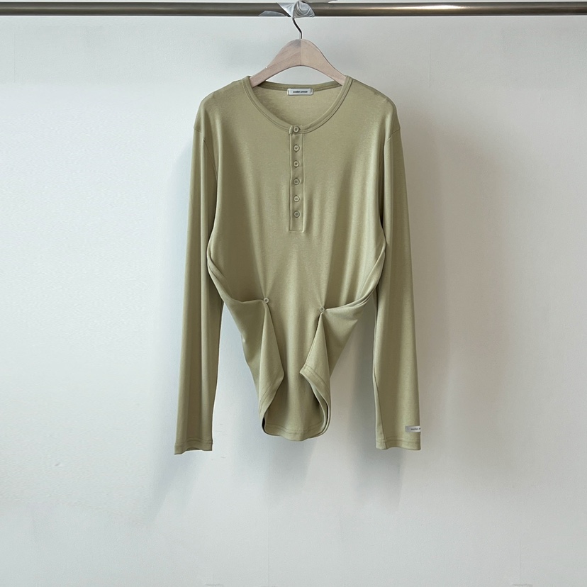 ANOTHER AVENUE東大門直郵女士新品時尚人氣熱賣長袖T恤ANOTHER AVENUE長袖T恤圖色2