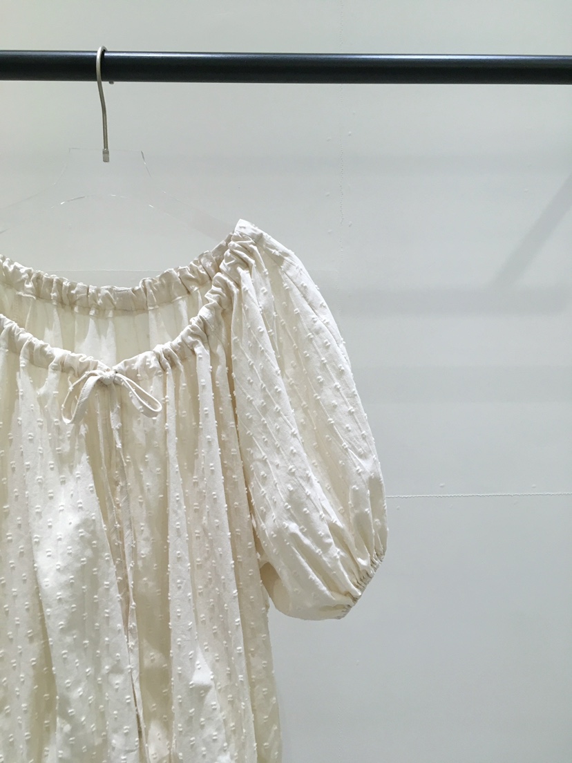 HEUMUTA東大門直郵女裝新品職業真品26春夏推薦襯衫蕾絲衫HEUMUTA襯衫/蕾絲衫