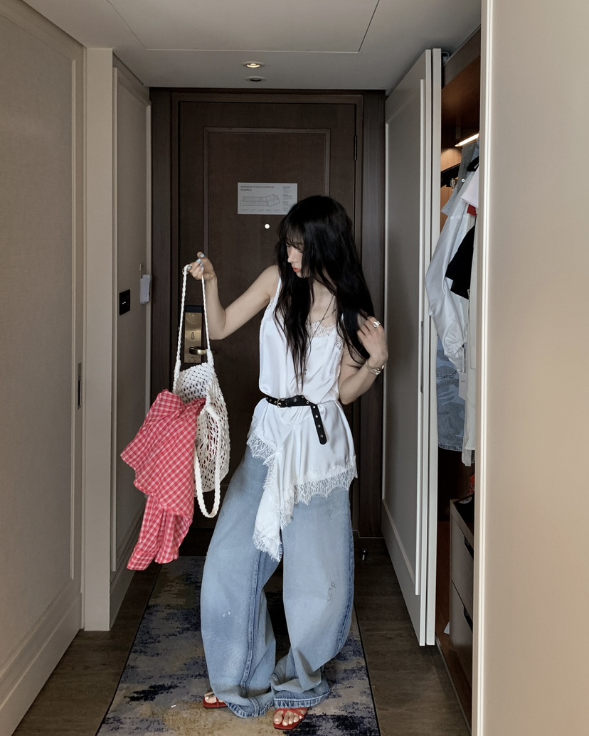 OURWAVE/OUR ROOM韓國直郵女裝新款時尚吊帶背心蕾絲緞面Our Wave/Our Room吊帶/背心