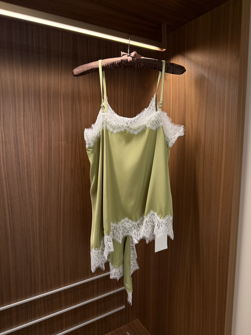 OURWAVE/OUR ROOM韓國直郵女裝新款時尚吊帶背心蕾絲緞面Our Wave/Our Room吊帶/背心圖色2