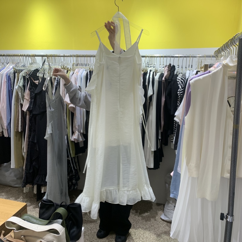 LE MASTERPLACE韓國東大門直郵女裝新款人氣連衣裙含脖帶Le masterpiece連衣裙