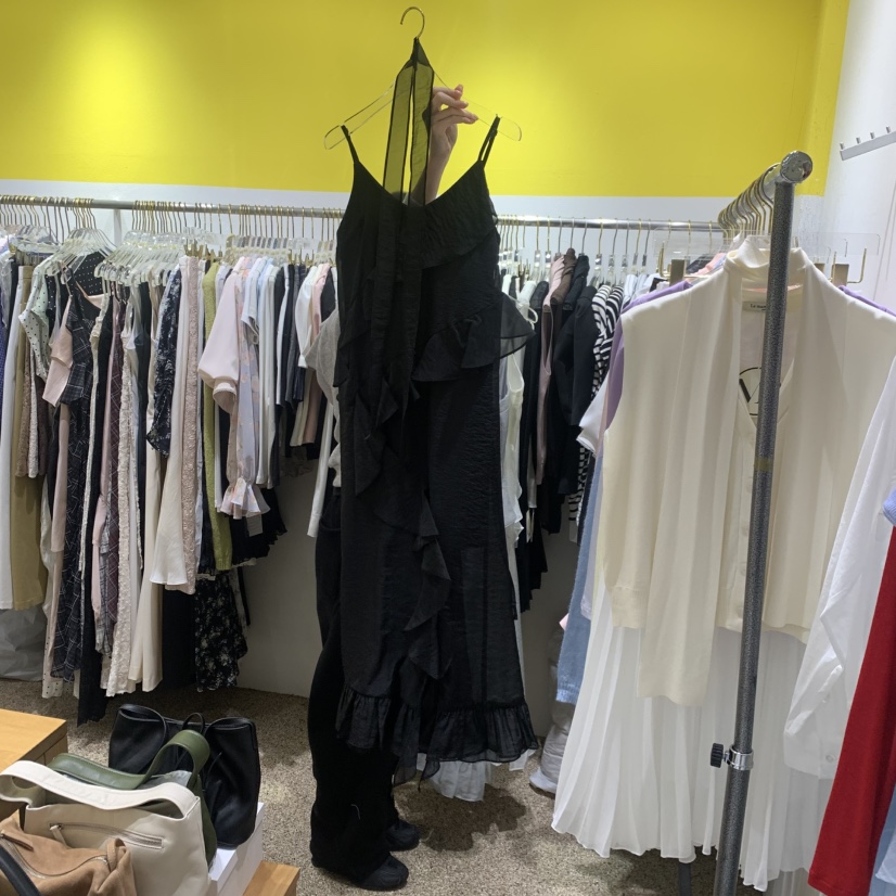 LE MASTERPLACE韓國東大門直郵女裝新款人氣連衣裙含脖帶Le masterpiece連衣裙圖色2