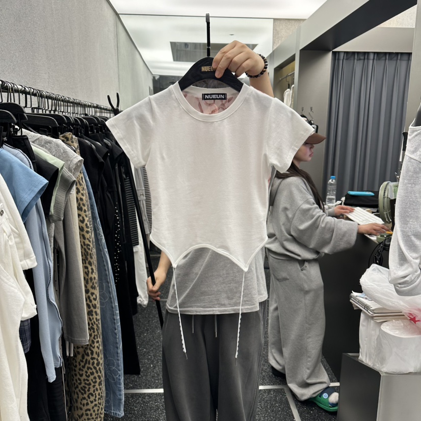 NUEUN東大門直郵女裝新品推薦休閑職業時尚真品T恤網眼緞NUEUN/SEEOTT恤圖色2