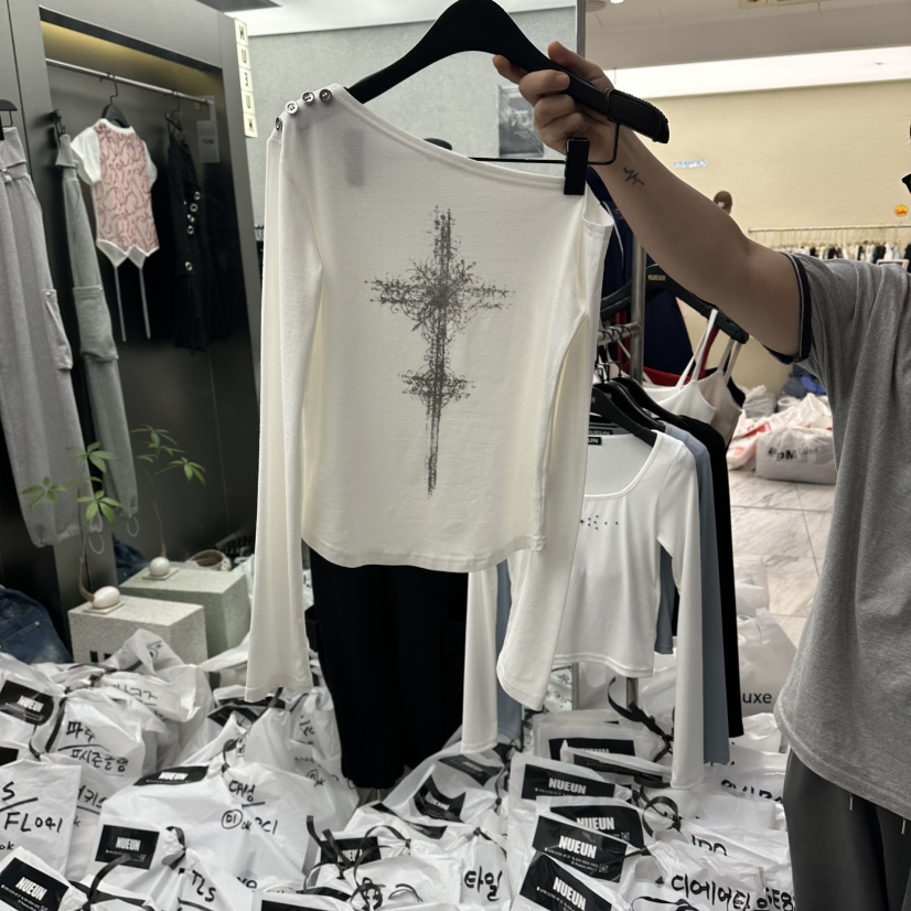 NUEUN韓國直郵女士新品職業人氣推薦時尚熱賣26夏季長袖T恤NUEUN/SEEOT長袖T恤圖色1