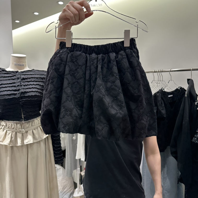 BAIE.38韓國直郵實拍女裝新款推薦熱賣時尚職業裙褲提花BAIE.38裙褲圖色2