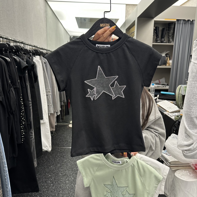 NUEUN韓國東大門直郵女裝新品職業推薦熱賣休閑人氣時尚T恤NUEUN/SEEOTT恤圖色3