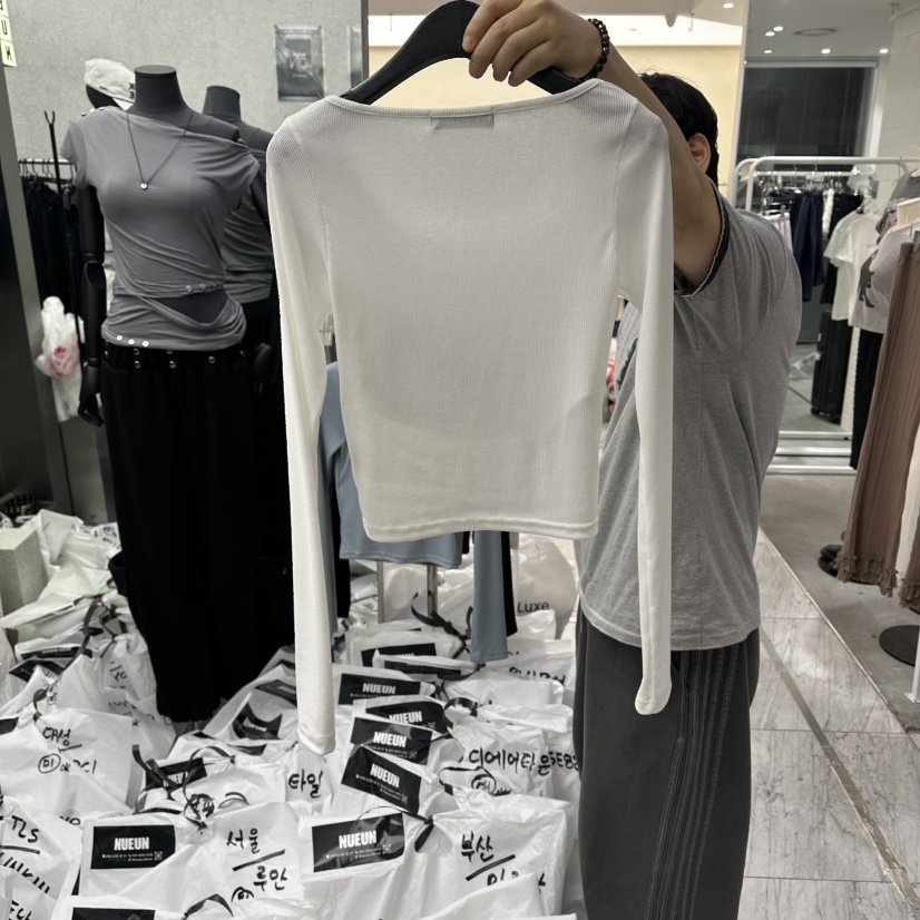 NUEUN韓國直郵女裝新款熱賣時尚職業休閑人氣推薦長袖T恤NUEUN/SEEOT長袖T恤