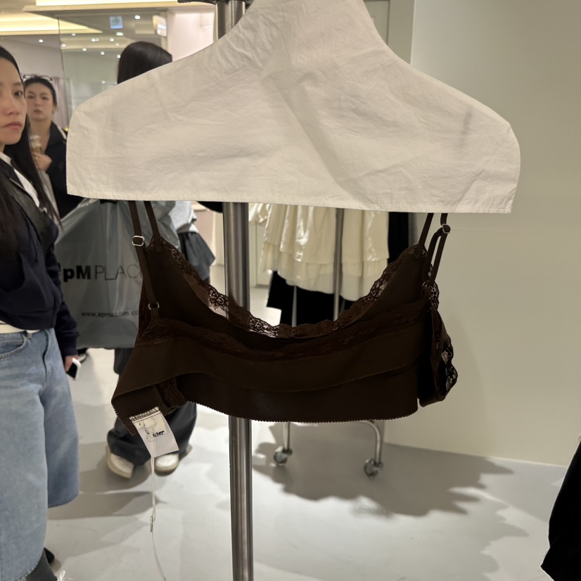 LOVE YOU SO MUCH/MORE THAN YESTERDAY東大門代購女士新品時尚吊帶背心LYSM/MORE THAN YESTERDAY吊帶/背心