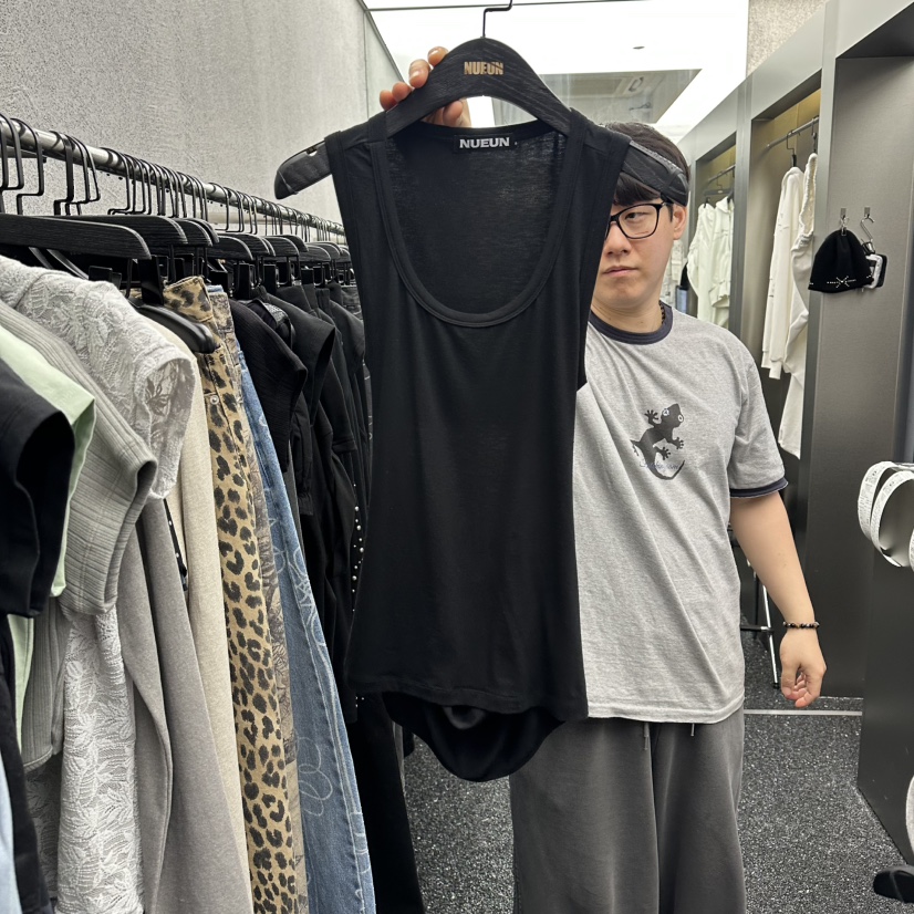 NUEUN韓國東大門直郵女士新款休閑推薦26春夏吊帶背心鏤空NUEUN/SEEOT吊帶/背心圖色2