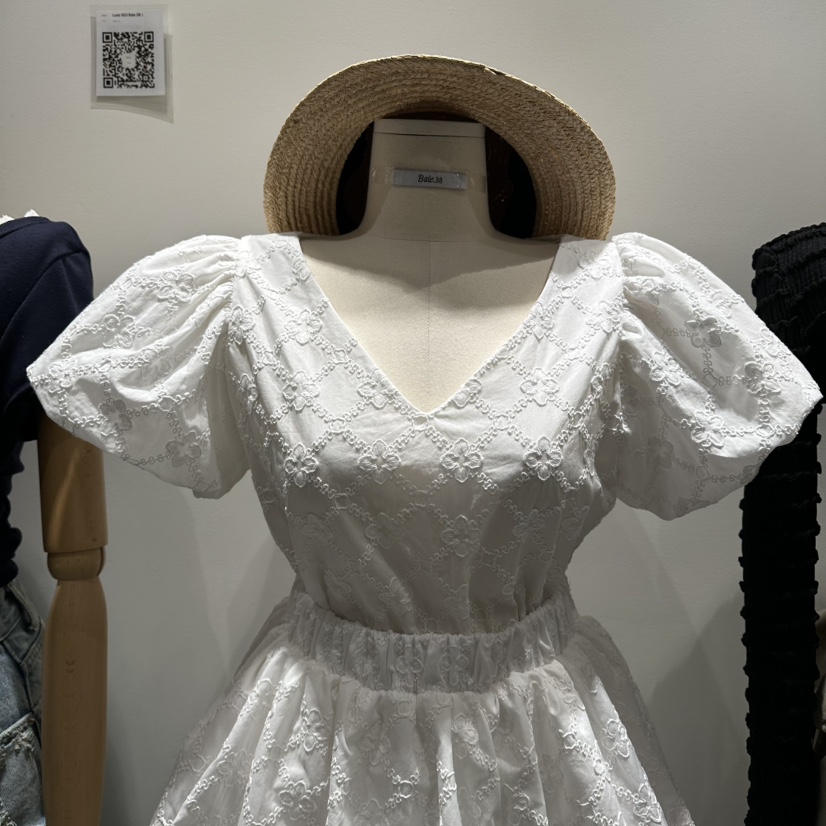 BAIE.38韓國東大門代購女裝新款26春夏時尚襯衫蕾絲衫提花BAIE.38襯衫/蕾絲衫圖色1