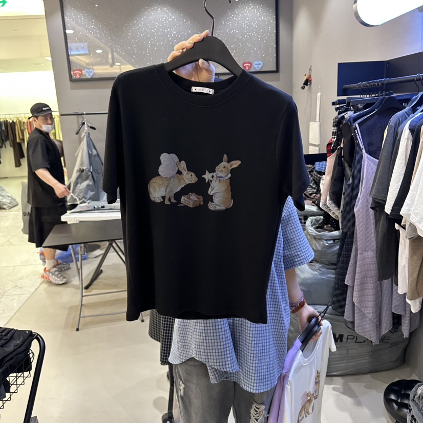 CREDITO東大門實拍女裝新款推薦熱賣休閑真品人氣T恤兔子CREDITOT恤圖色3