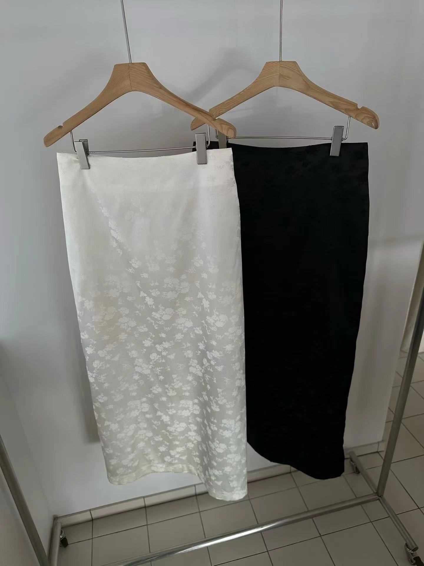 HANDER韓國直郵女士新款時尚熱賣人氣休閑推薦真品26春夏長裙HANDER長裙圖色2左二色