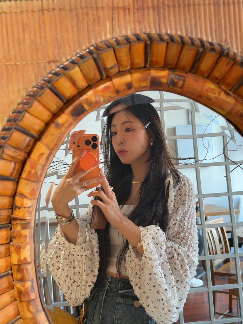 PALETTE-Q韓國東大門直郵女裝新品人氣襯衫蕾絲衫花朵短款開衫PALETTE-Q襯衫/蕾絲衫