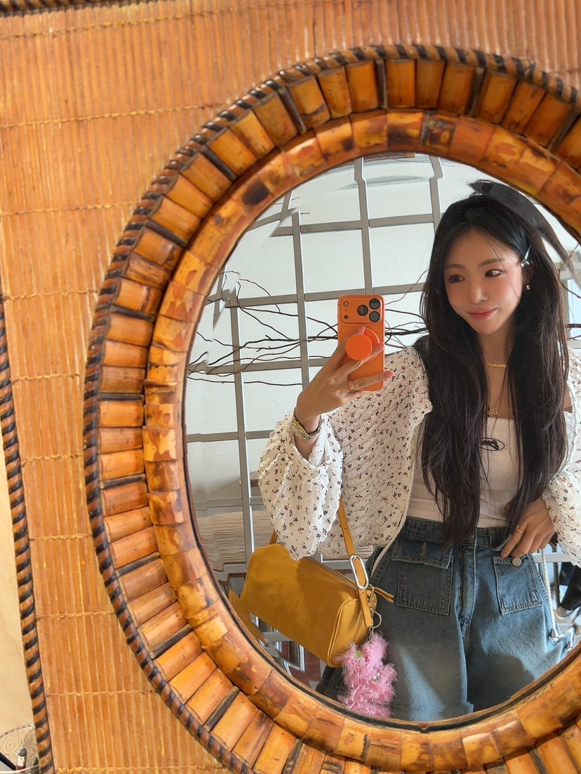 PALETTE-Q韓國東大門直郵女裝新品人氣襯衫蕾絲衫花朵短款開衫PALETTE-Q襯衫/蕾絲衫