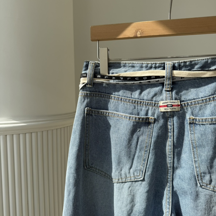 PALETTE-Q韓國直郵女裝新品熱賣時尚休閑推薦牛仔褲破洞PALETTE-Q牛仔褲