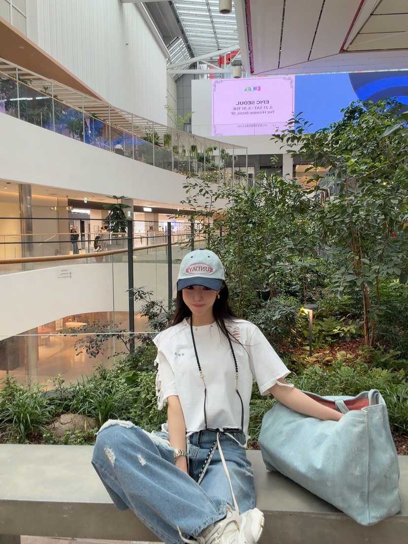 PALETTE-Q韓國直郵女裝新品熱賣時尚休閑推薦牛仔褲破洞PALETTE-Q牛仔褲