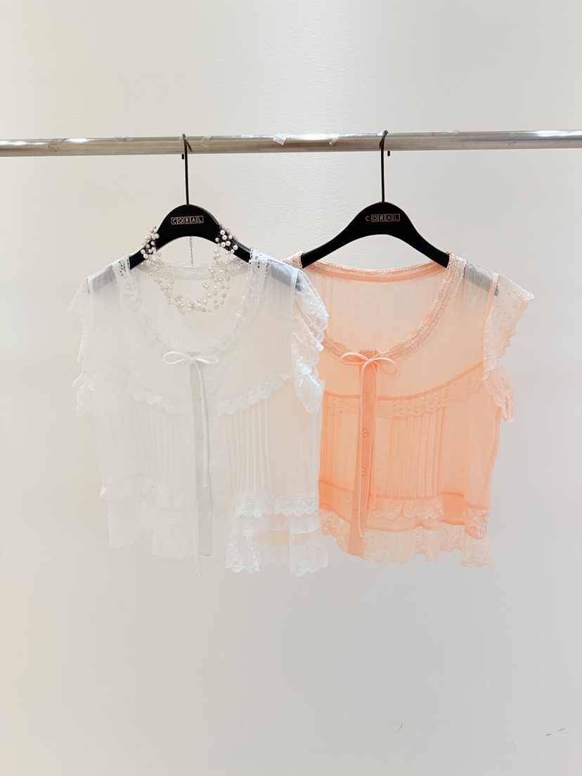 CORAL東大門實拍韓國女裝新款時尚推薦職業襯衫蕾絲衫褶裥CORAL襯衫/蕾絲衫