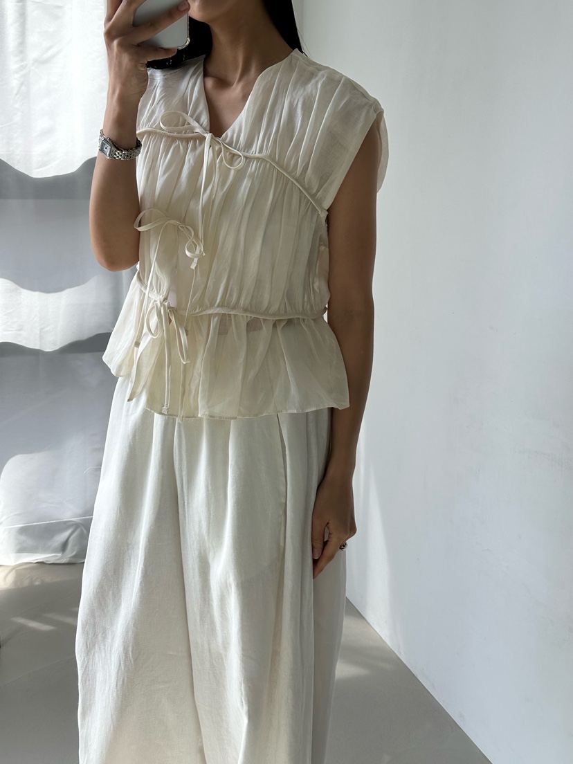 LE VASE韓國東大門代購女裝新款職業休閑熱賣襯衫蕾絲衫LE VASE襯衫/蕾絲衫