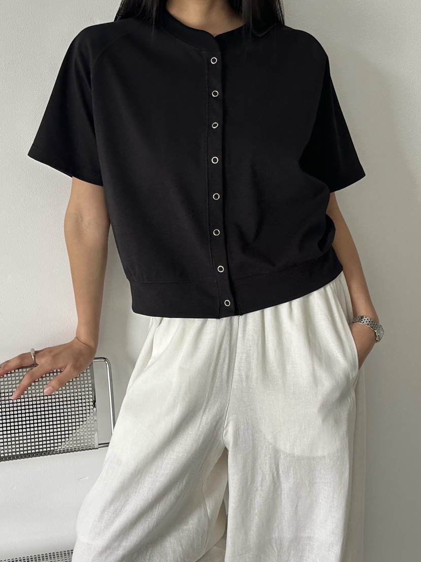 LE VASE東大門實拍韓國女士新款人氣休閑職業26春夏T恤開衫LE VASET恤圖色2