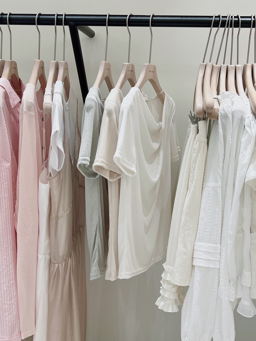 LOVE ROSIE韓國直郵實拍女裝新品熱賣休閑時尚26夏季T恤LOVE ROSIET恤