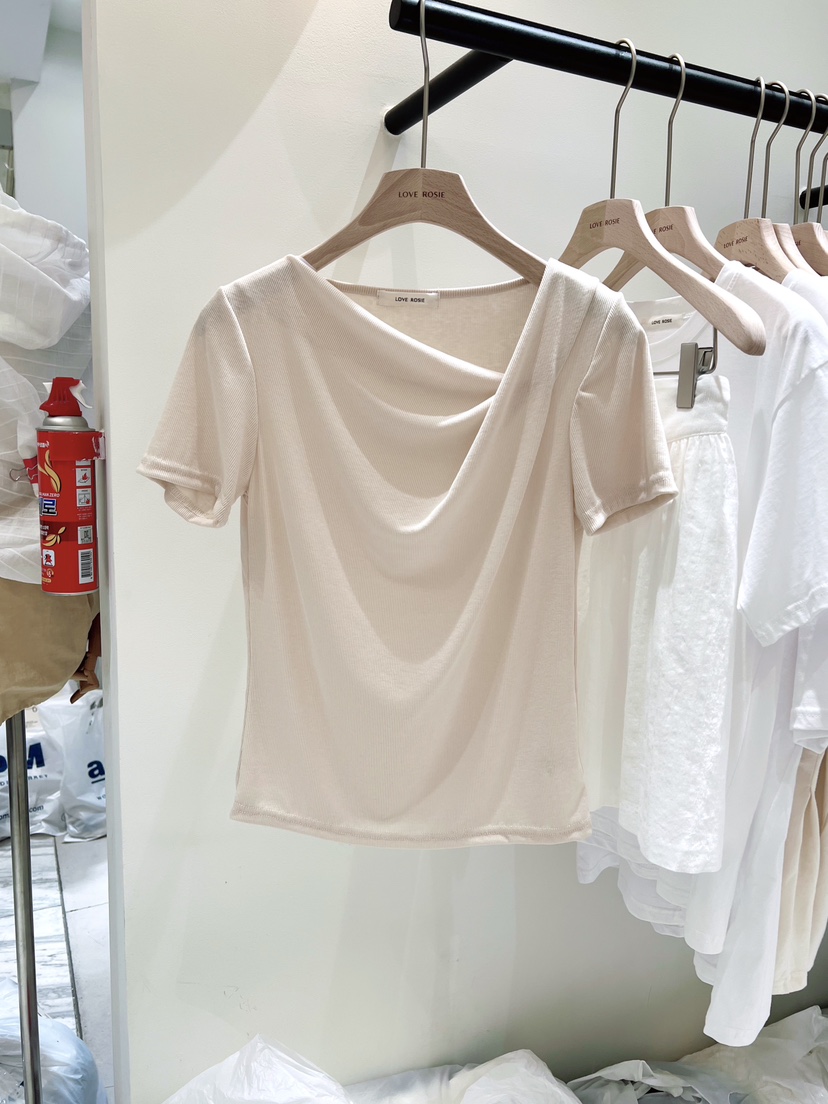 LOVE ROSIE韓國直郵實拍女裝新品熱賣休閑時尚26夏季T恤LOVE ROSIET恤圖色2
