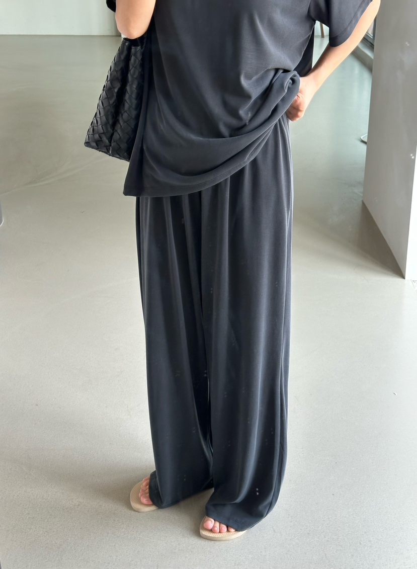 LE VASE韓國直郵實拍女士新品26夏季人氣熱賣休閑時尚T恤LE VASET恤