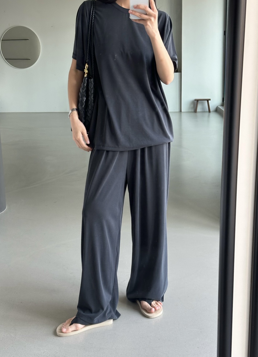 LE VASE韓國直郵實拍女士新品26夏季人氣熱賣休閑時尚T恤LE VASET恤