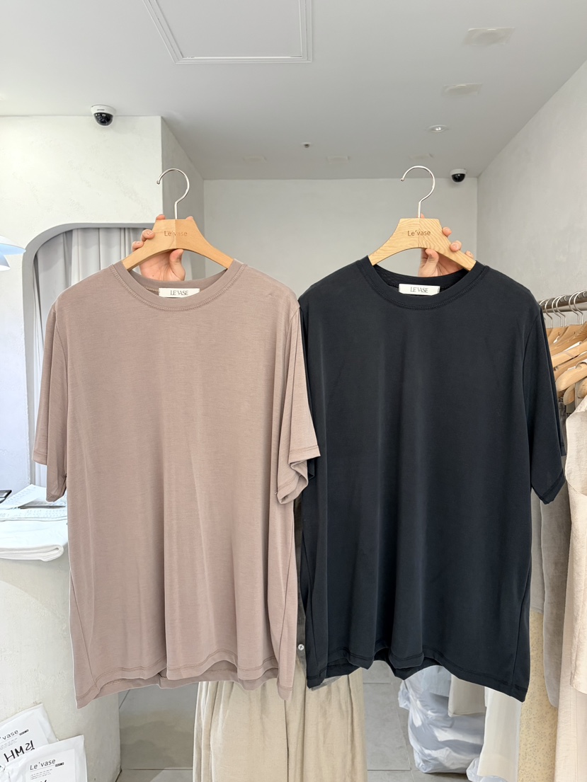 LE VASE韓國直郵實拍女士新品26夏季人氣熱賣休閑時尚T恤LE VASET恤