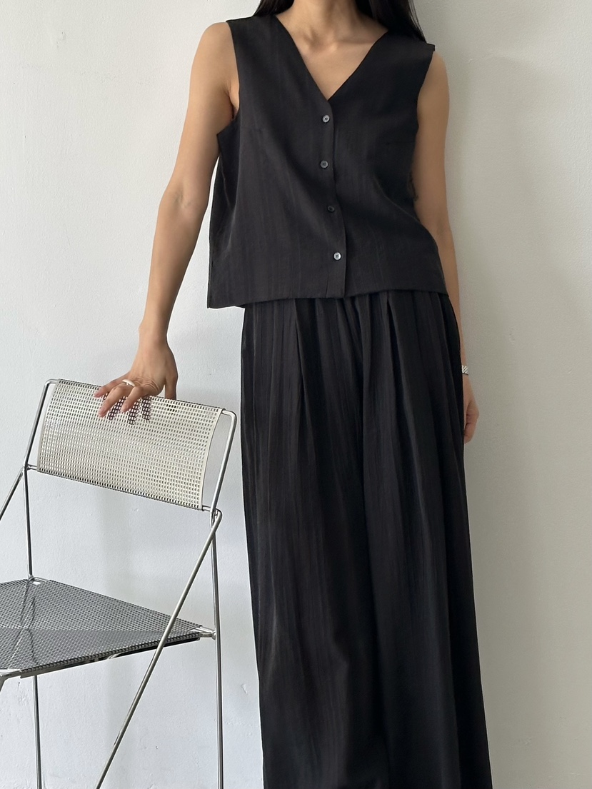 LE VASE東大門實拍韓國女士新款人氣26春夏熱賣26夏季馬甲LE VASE馬甲