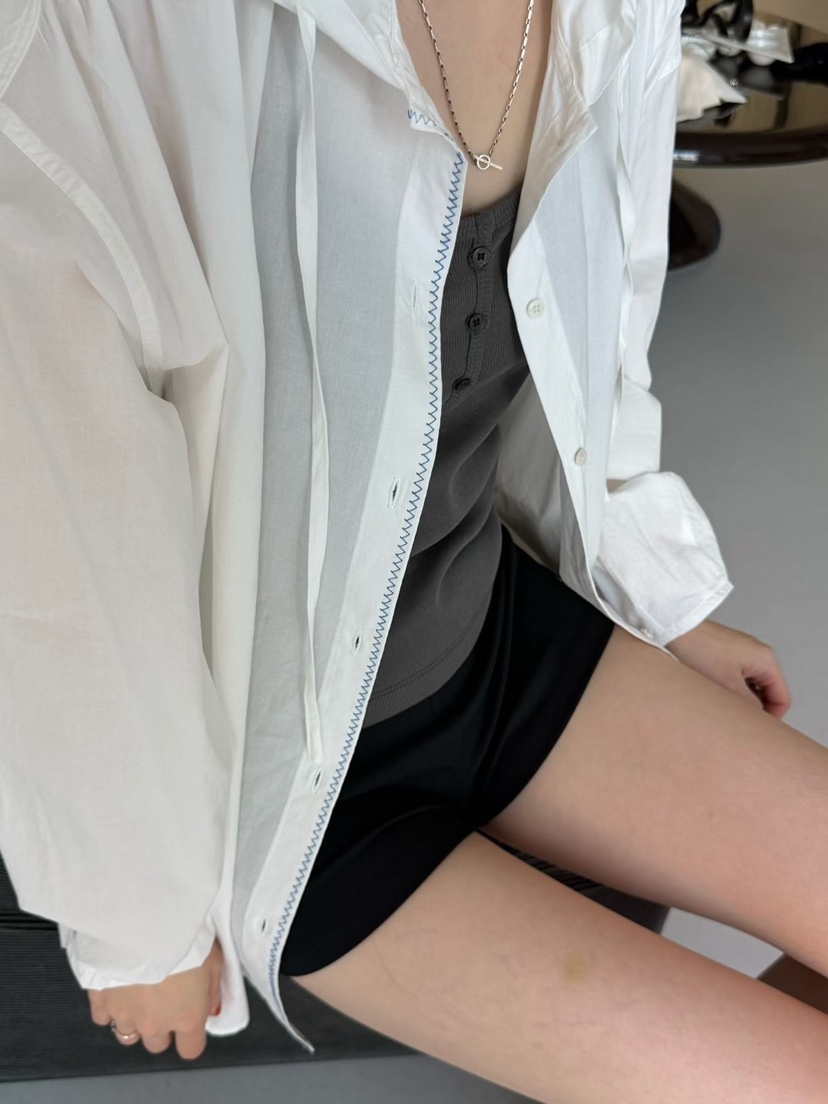 ARKIE/TAF東大門實拍韓國女士新款人氣襯衫蕾絲衫連帽衫褶皺ARKIE/TAF襯衫/蕾絲衫